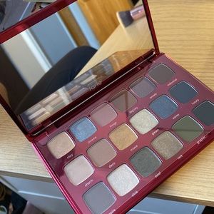 Tarte glamour eyeshadow palette